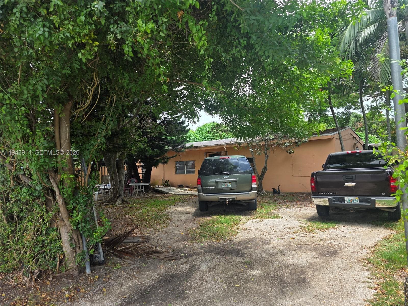 20601 SW 194th Ave, Miami FL 33187 photo 2