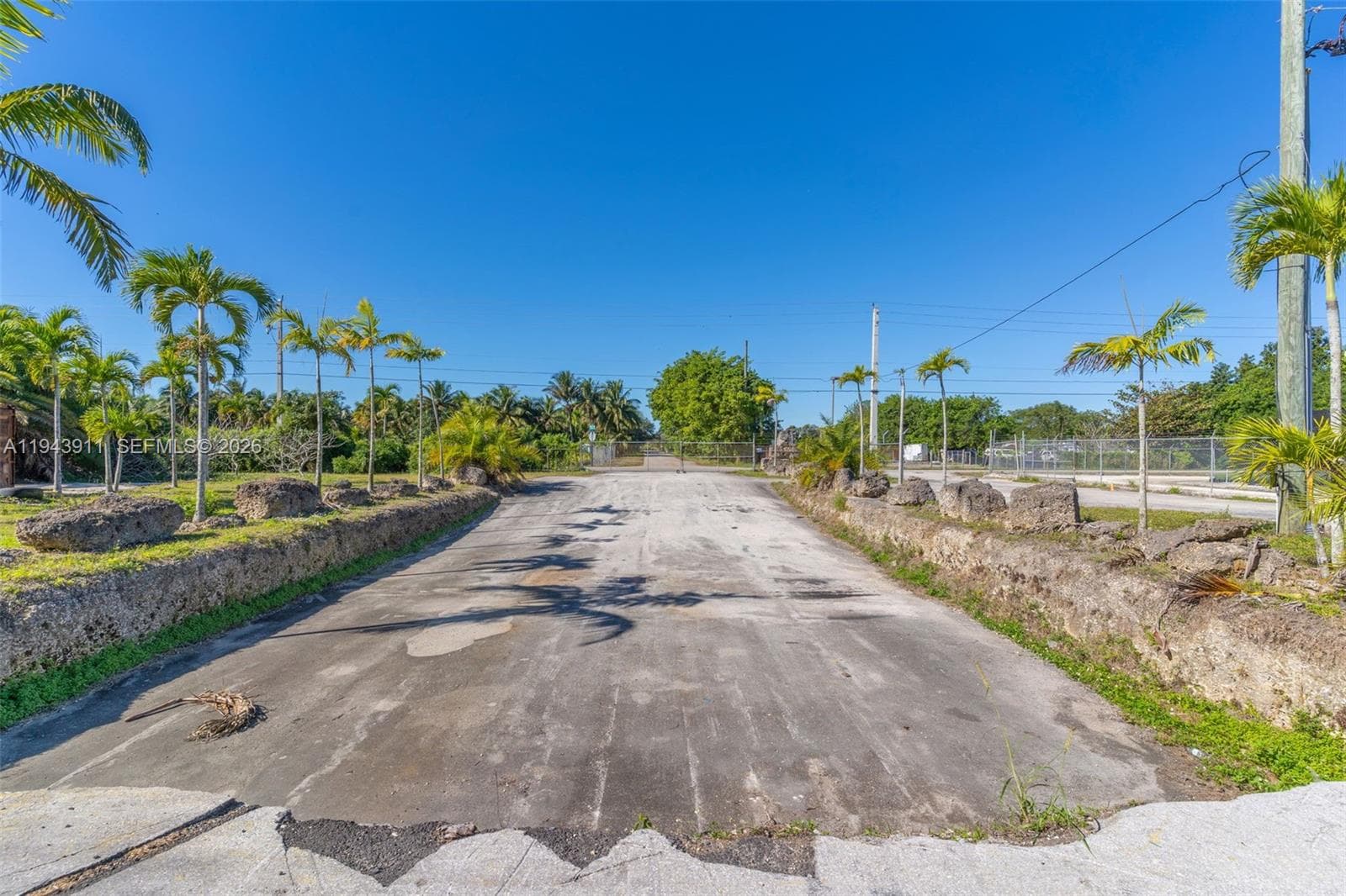 20601 SW 194th Ave, Miami FL 33187 photo 5