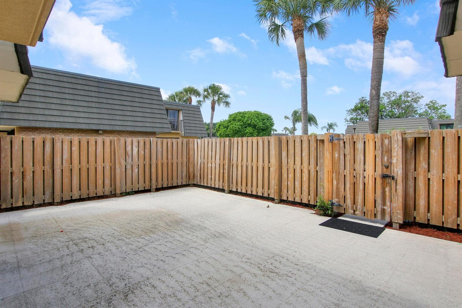 2404 24th Way, West Palm Beach FL 33407 photo 4