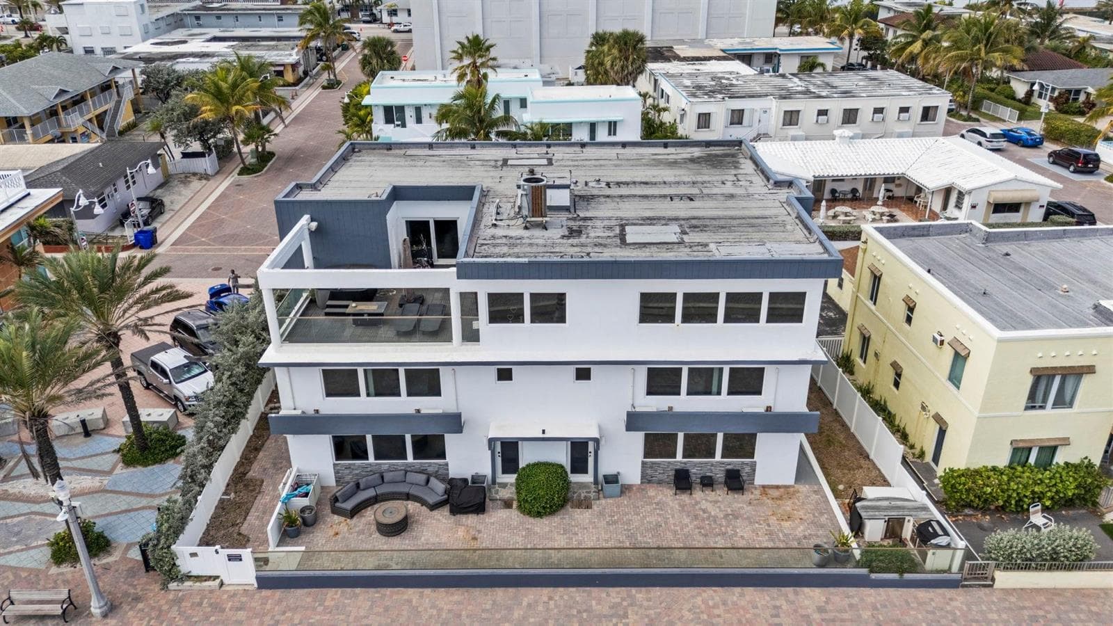 2201 N Surf Road, Hollywood FL 33019 photo 3