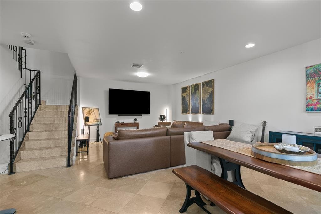 732 NE 15th Avenue, Fort Lauderdale FL 33304 photo 5