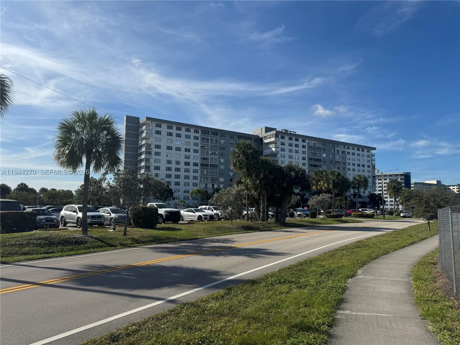 3800 Hillcrest Dr # 1222, Hollywood FL 33021 photo 2