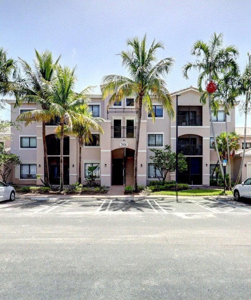 2806 Veronia Drive # 301, Palm Beach Gardens FL 33410 photo 2