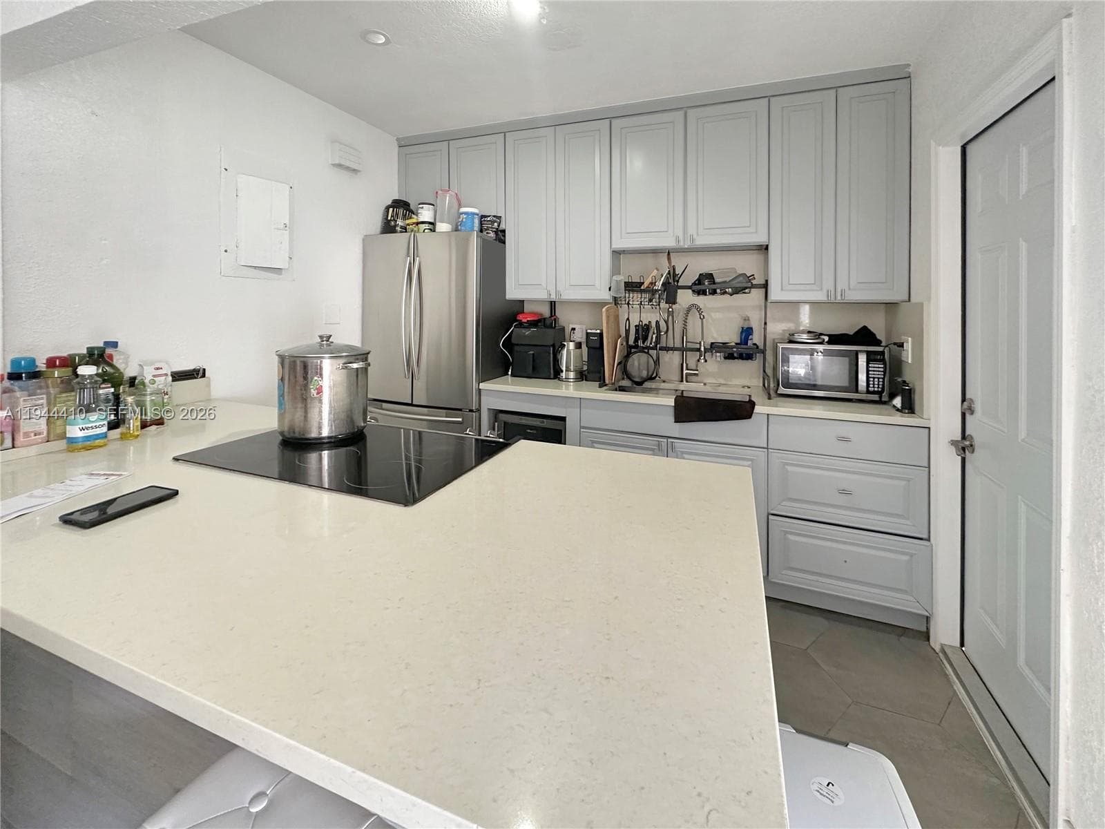 971 79th Ter, Miami Beach FL 33141