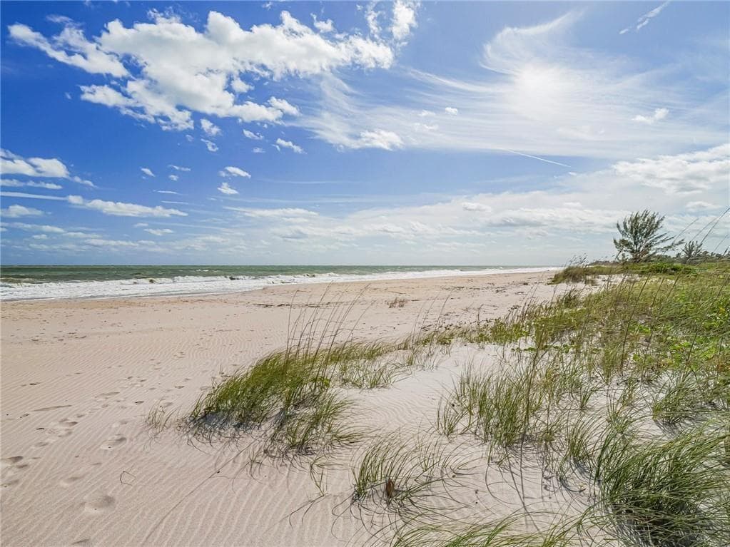 1330 Shorewinds Lane, Vero Beach FL 32963 photo 3