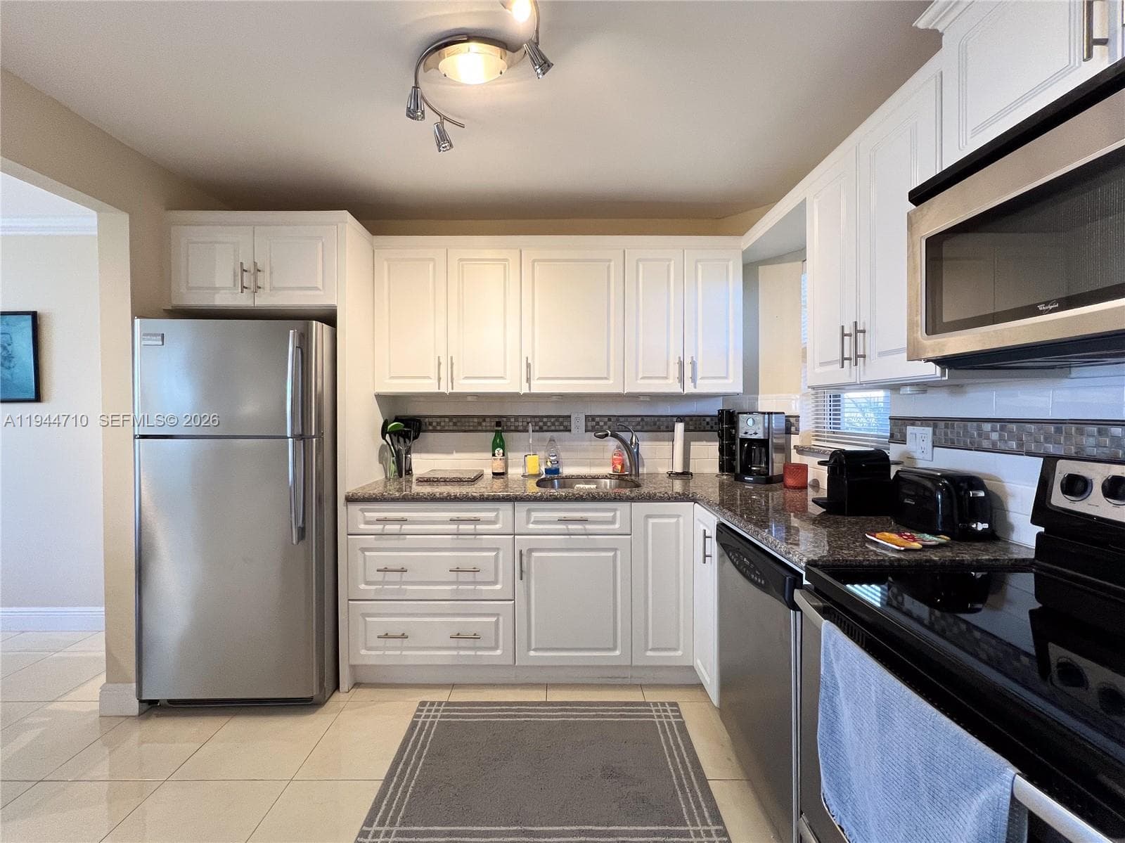 8900 Washington Blvd # 401A, Pembroke Pines FL 33025 photo 2