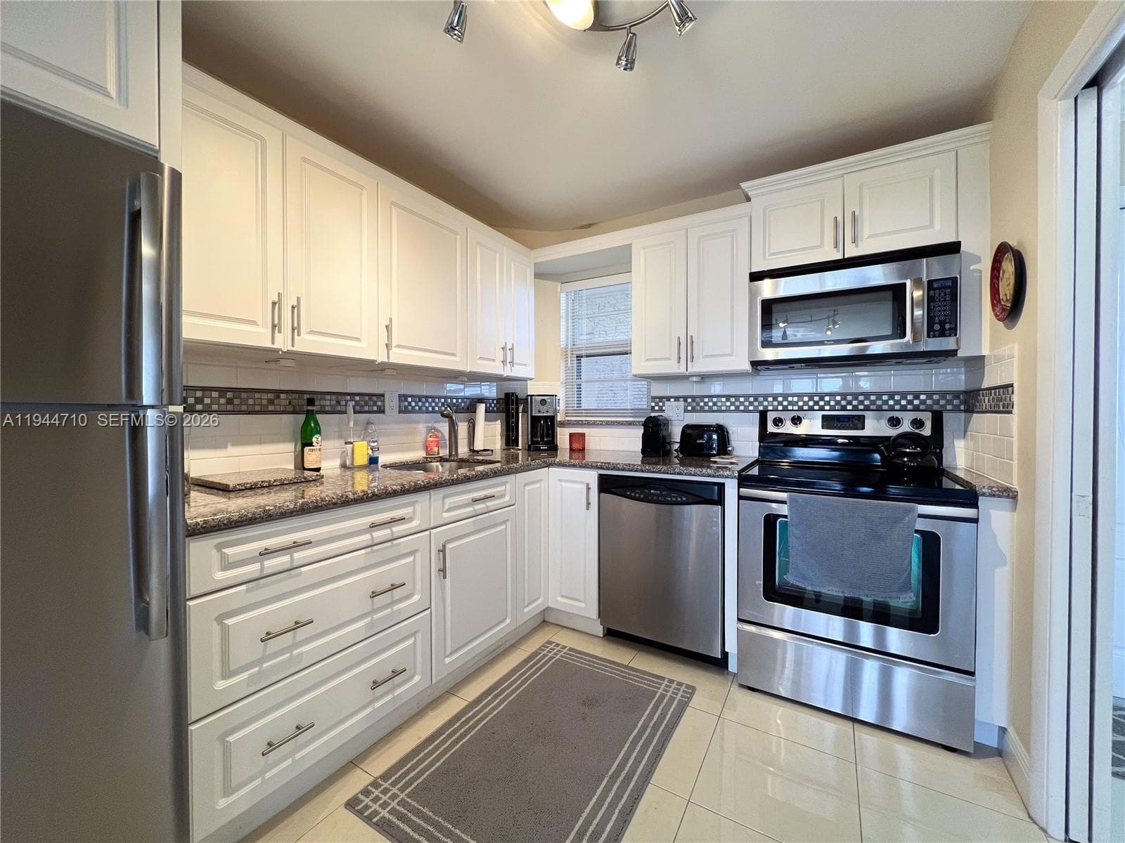 8900 Washington Blvd # 401A, Pembroke Pines FL 33025 photo 3