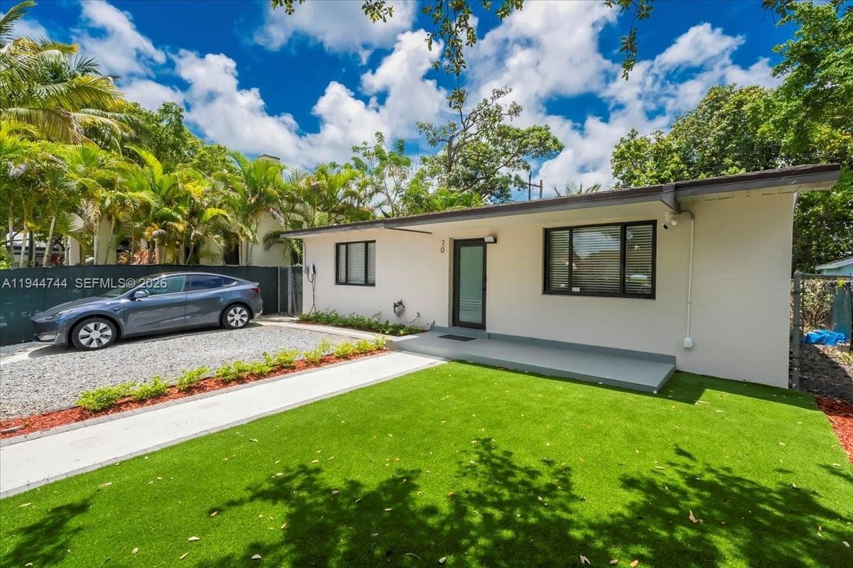 70 NW 47th Ter, Miami FL 33127 photo 3