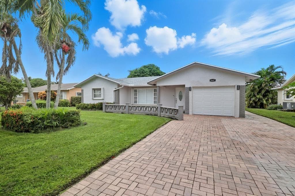 9407 NW 70th Place, Tamarac FL 33321 photo 3