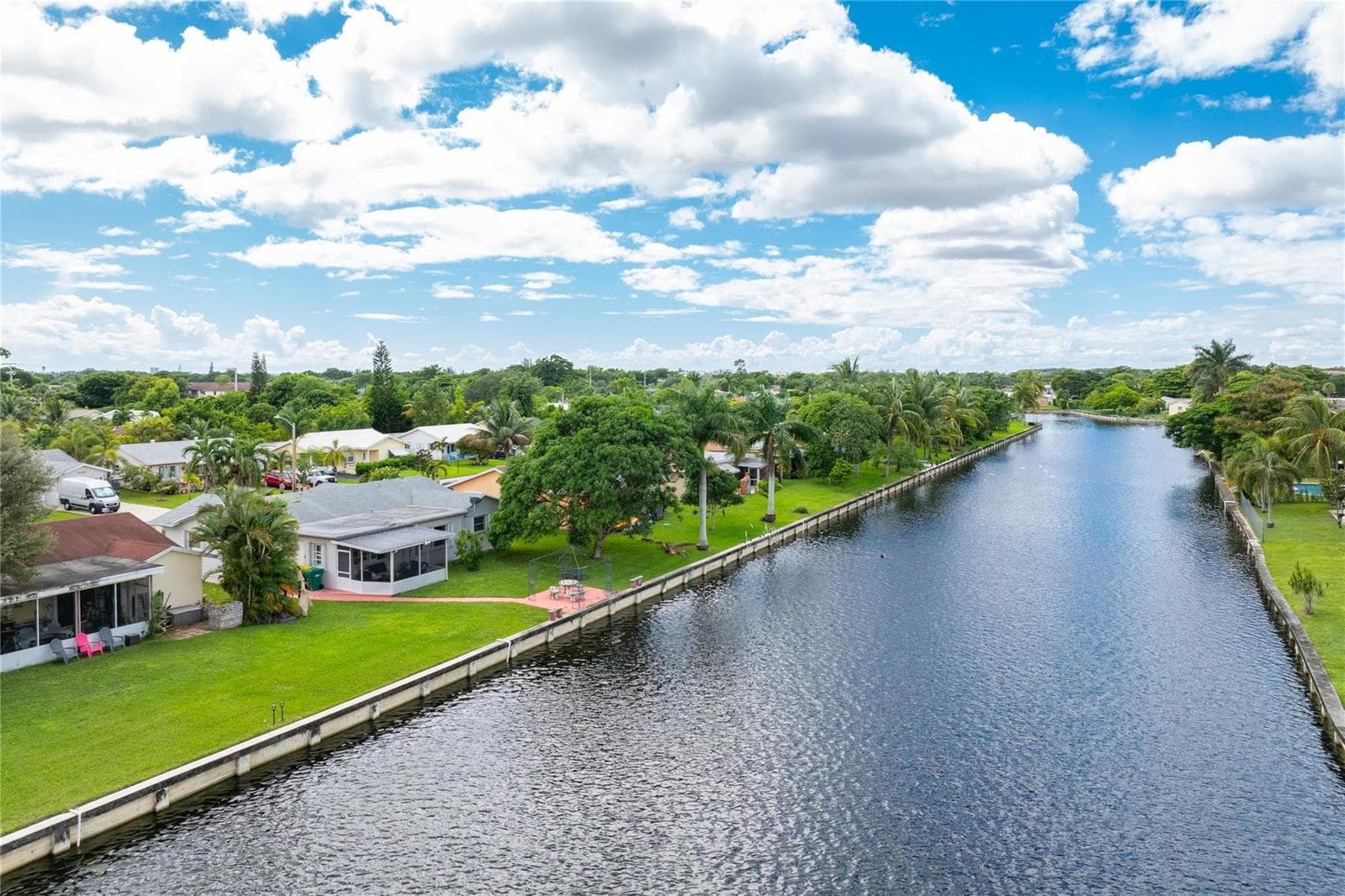 9407 NW 70th Place, Tamarac FL 33321 photo 5
