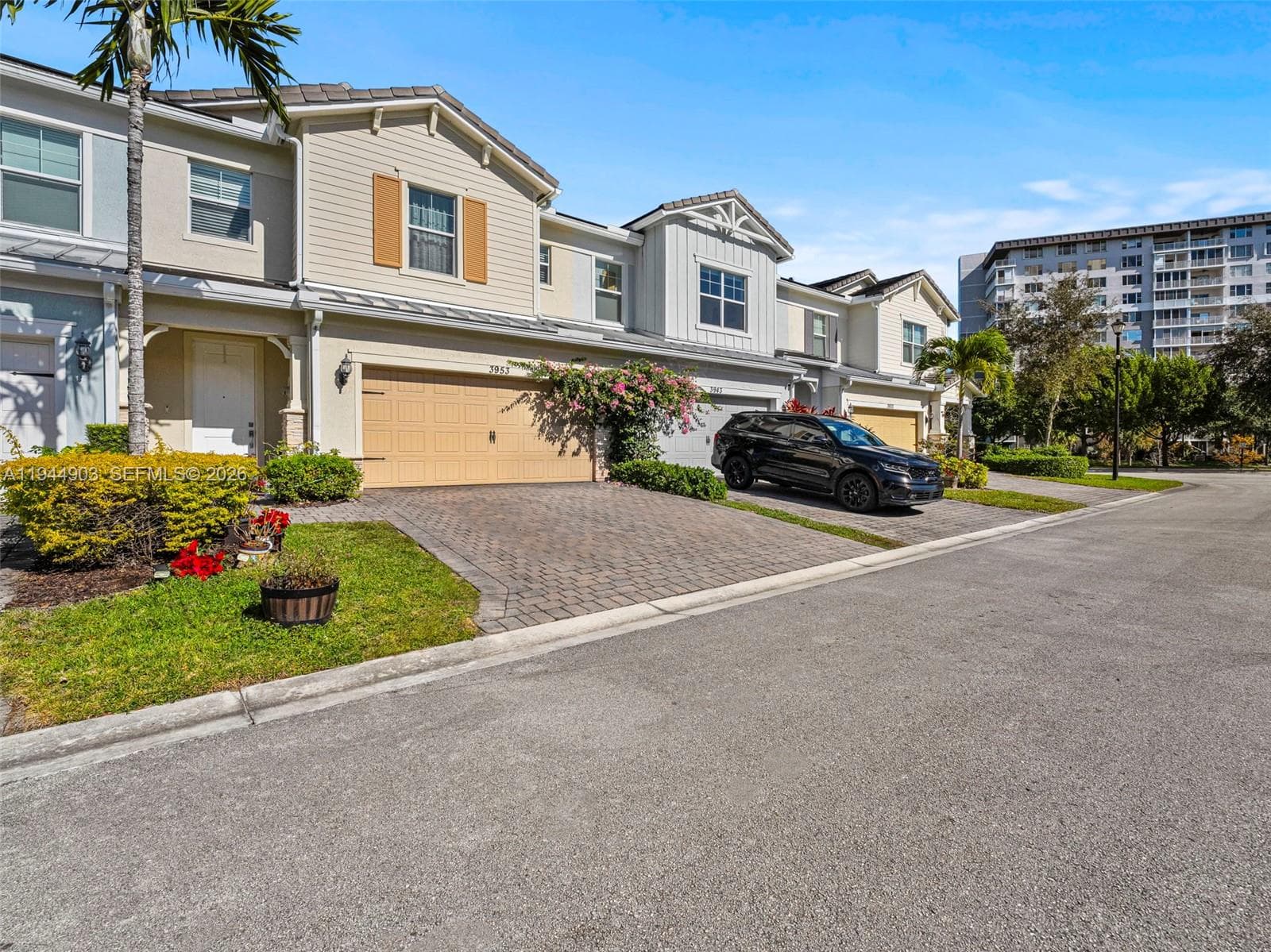 3953 Black Olive Ln, Hollywood FL 33021 photo 2