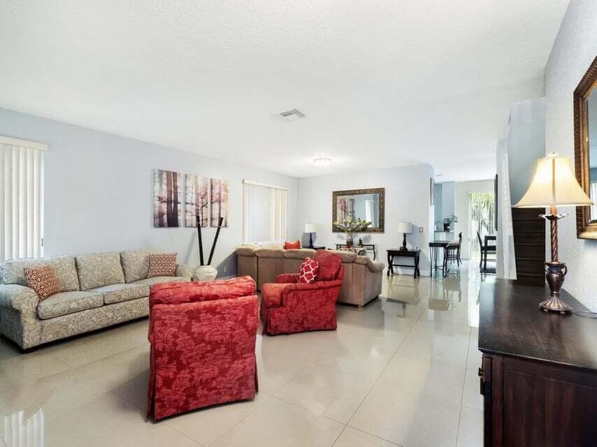 846 Gazetta Way, West Palm Beach FL 33413 photo 5