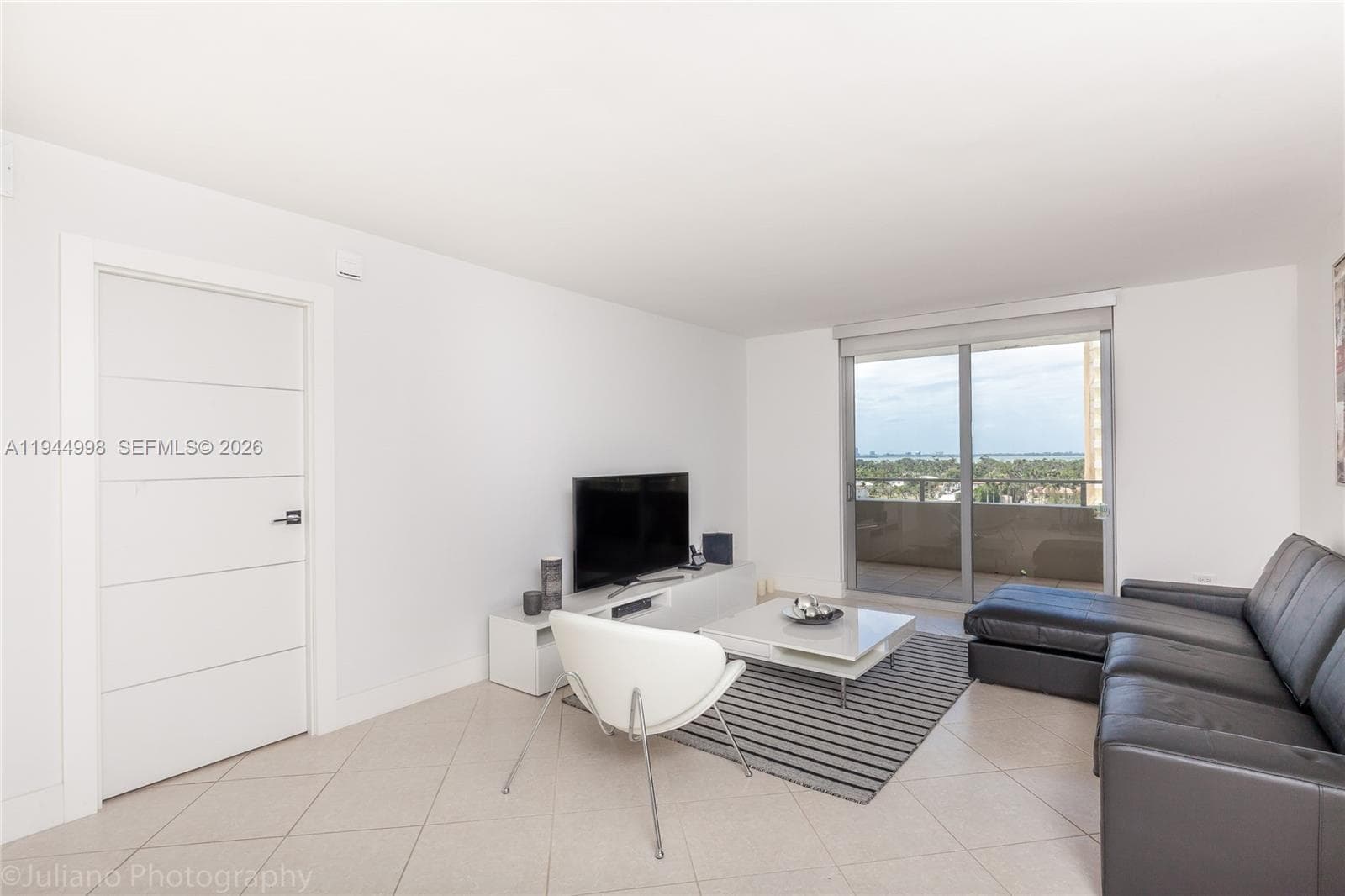 5555 Collins Ave # 9U, Miami Beach FL 33140 photo 2