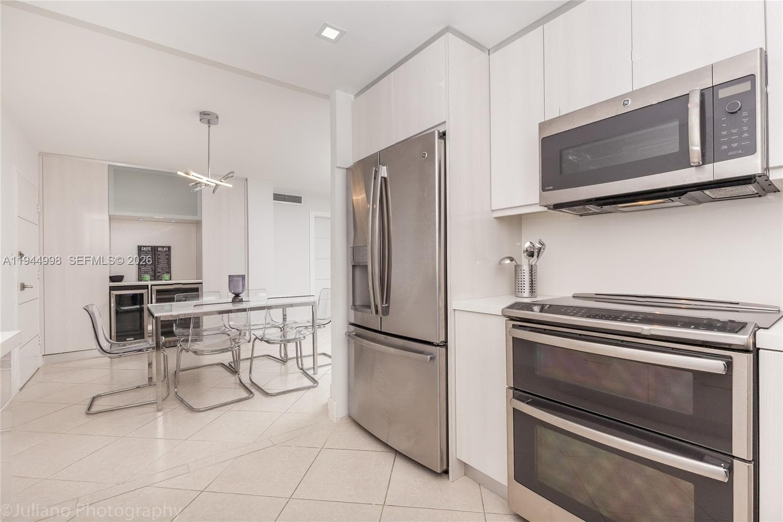 5555 Collins Ave # 9U, Miami Beach FL 33140 photo 3