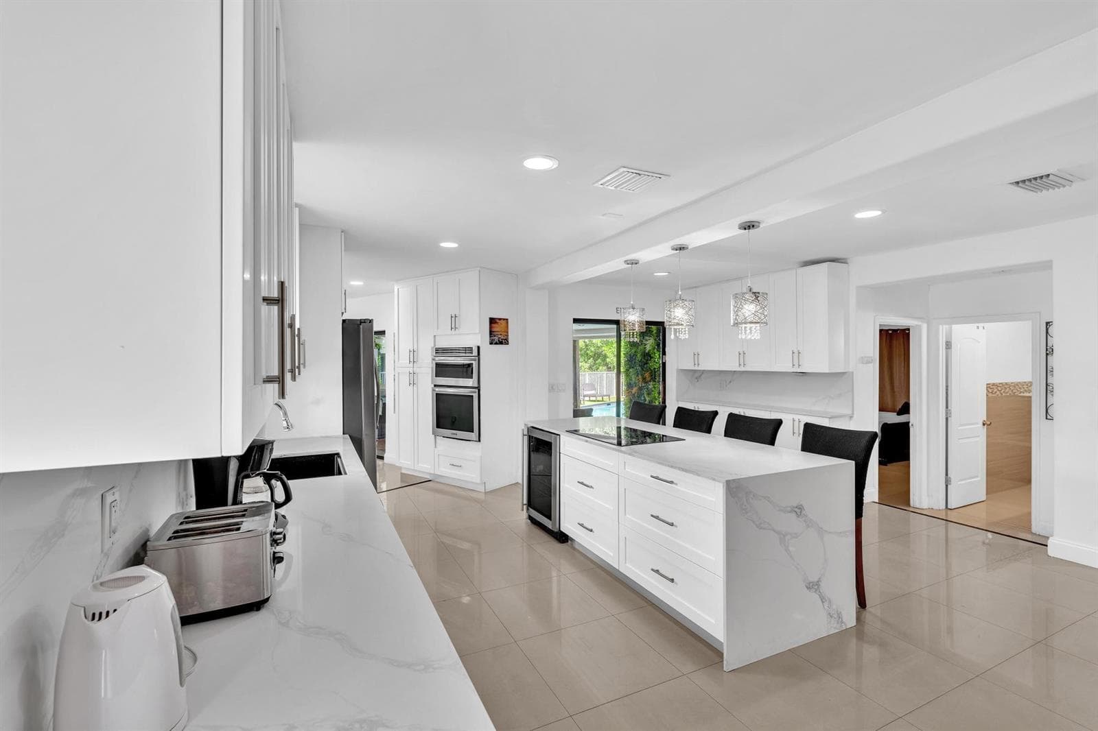 5901 W Broward Boulevard, Plantation FL 33317 photo 2