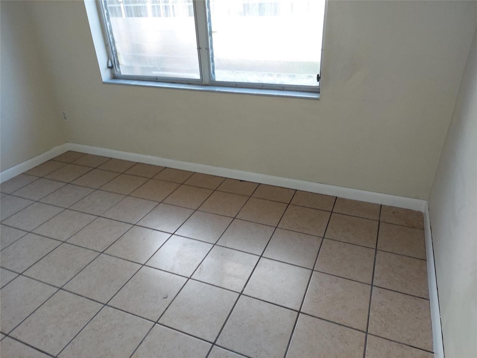 1829 N Dixie Highway, Fort Lauderdale, FL 33305 photo 2