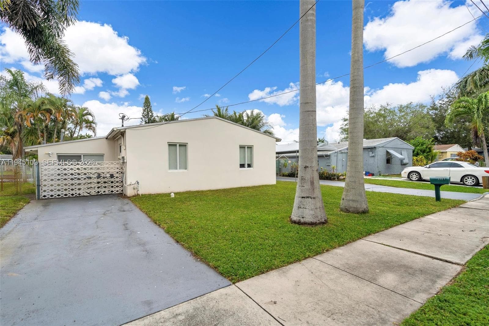 2721 Harding St, Hollywood FL 33020