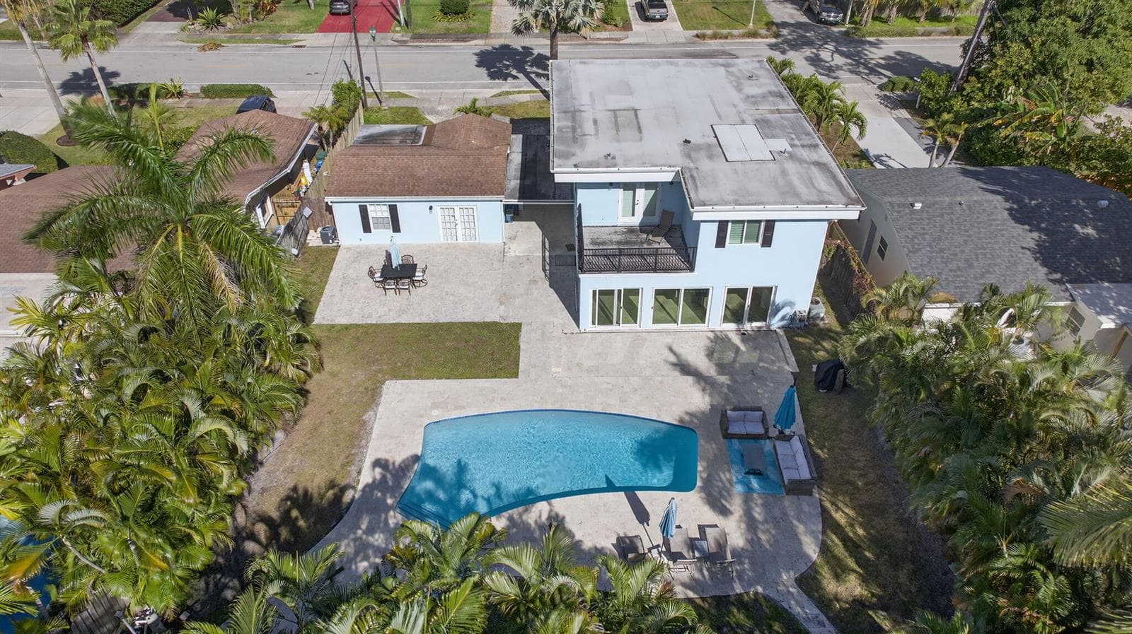 736 NE 34th Court, Oakland Park FL 33334 photo 4
