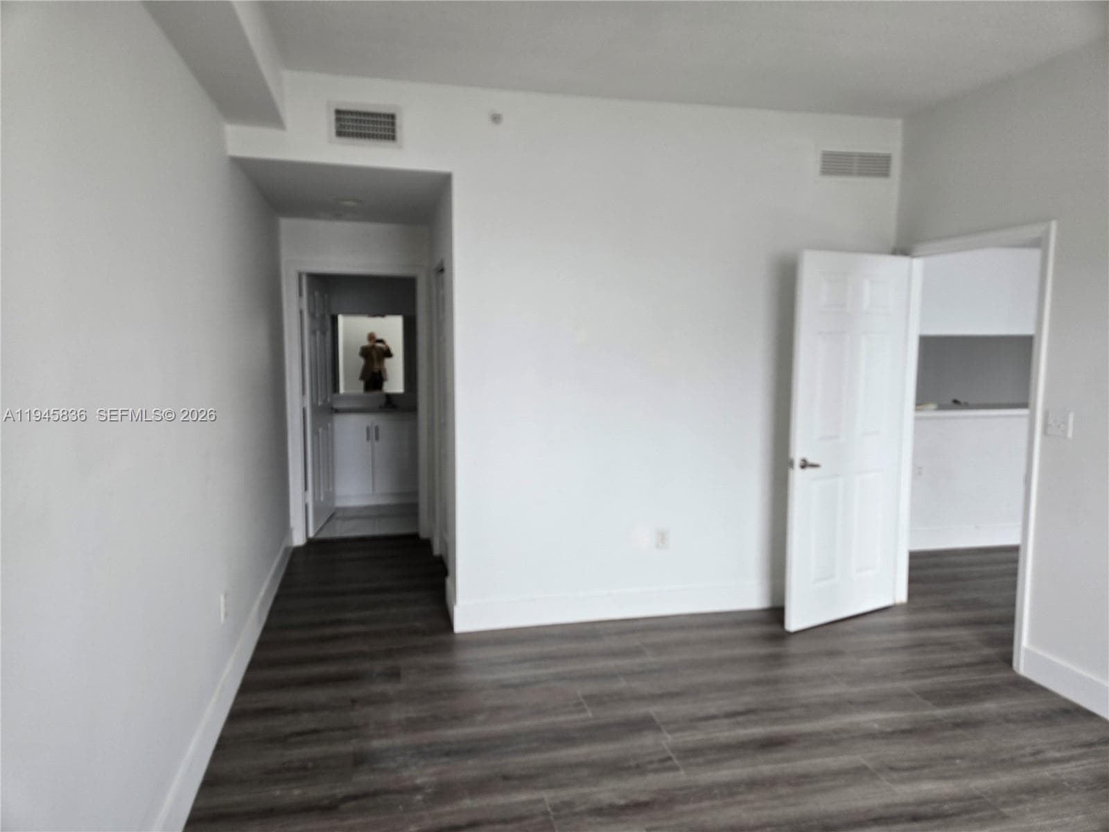 275 NE 18th St # 503, Miami FL 33132 photo 2
