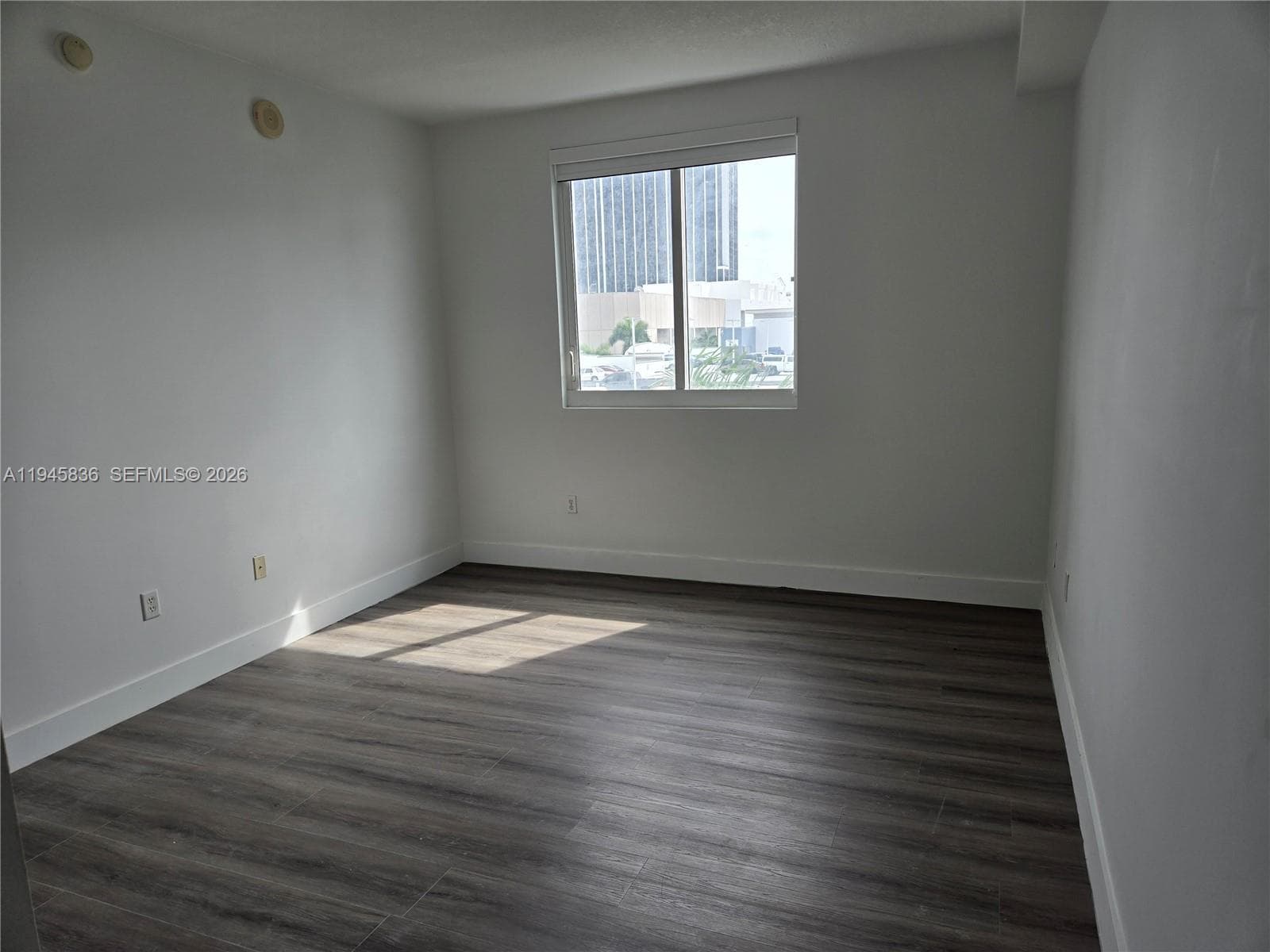 275 NE 18th St # 503, Miami FL 33132 photo 4