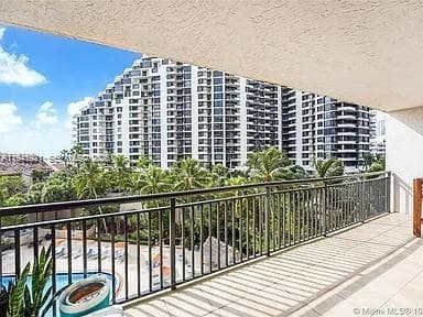 540 Brickell Key Dr # 603, Miami FL 33131 photo 3