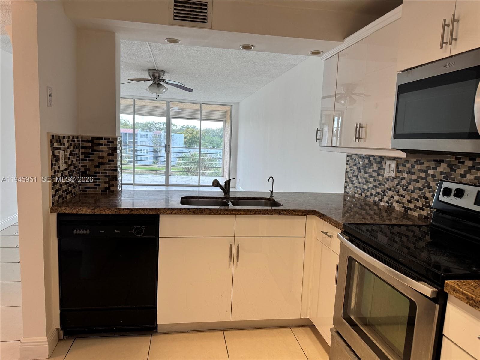 1831 Sabal Palm Dr # 403, Davie FL 33324 photo 2