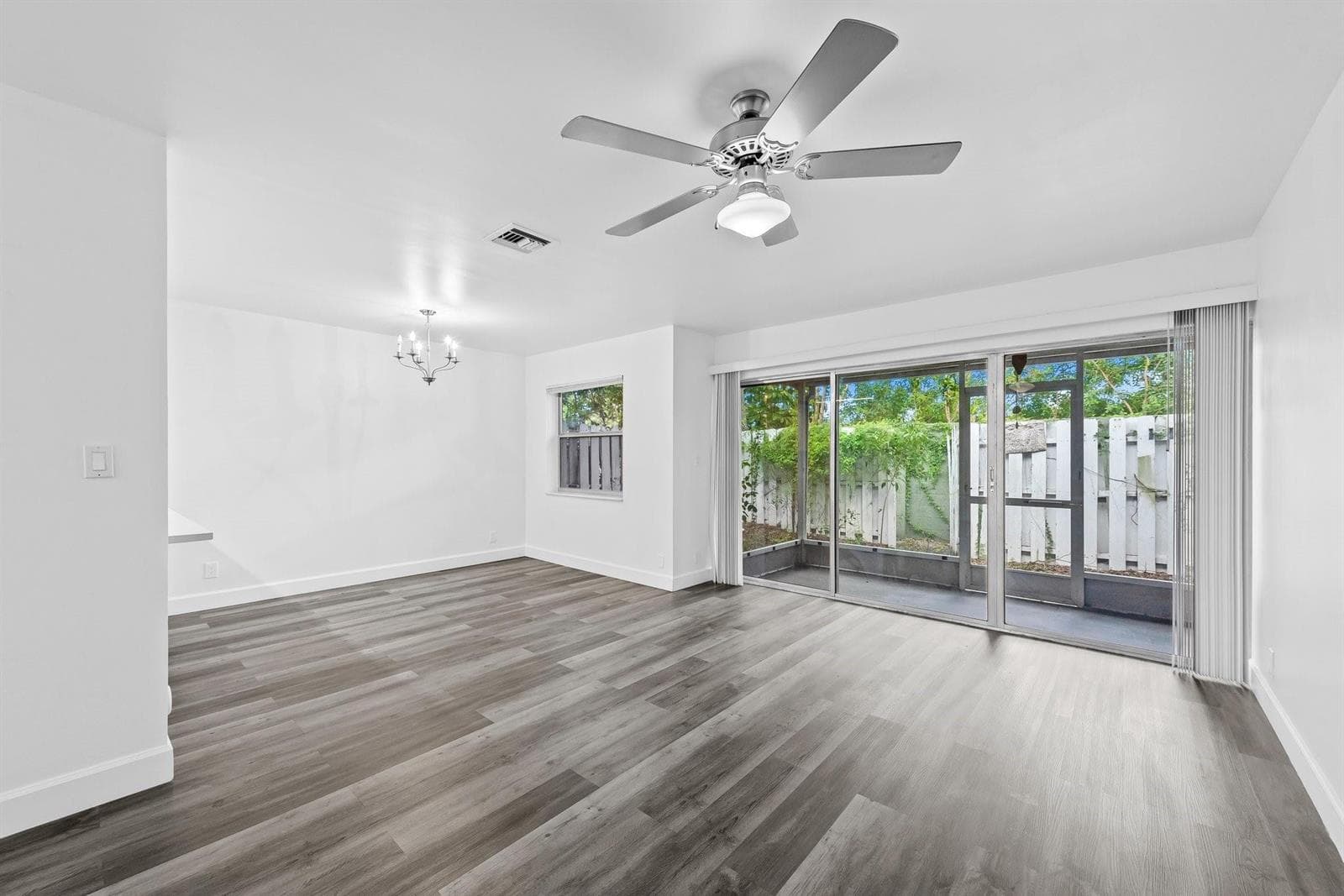 822 Crystal Lake Drive # 822, Deerfield Beach FL 33064 photo 2