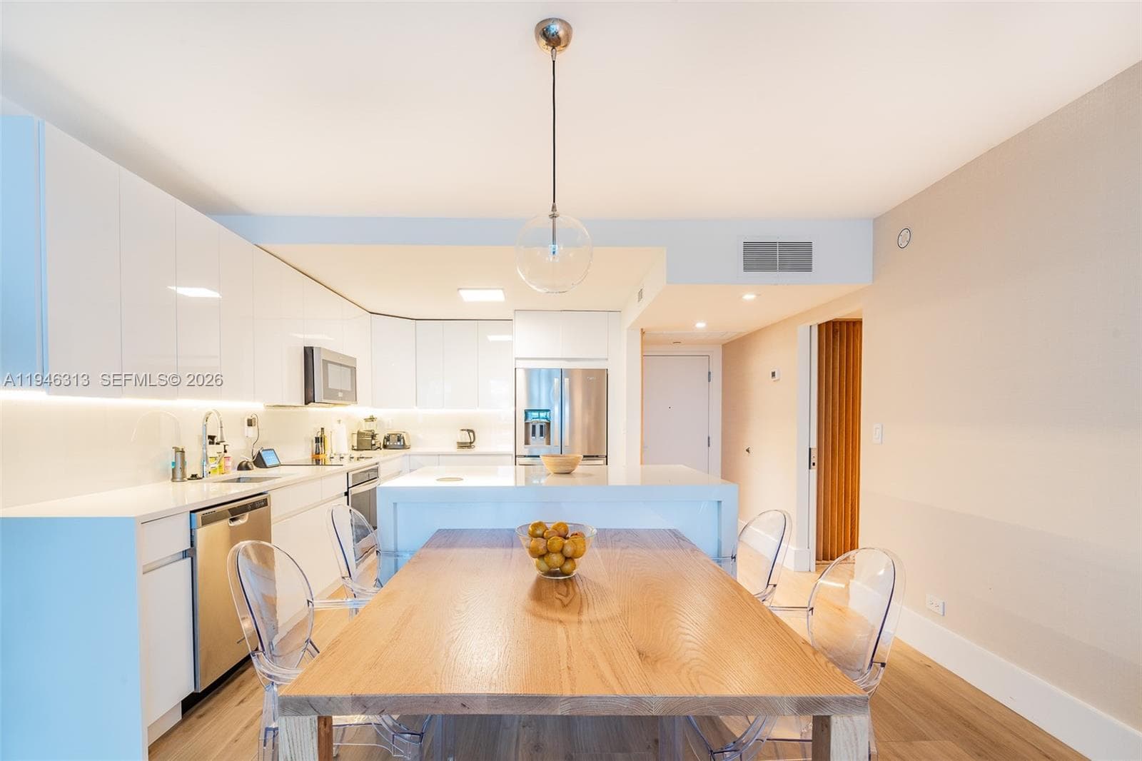 2301 Collins Ave # 719, Miami Beach FL 33139 photo 2