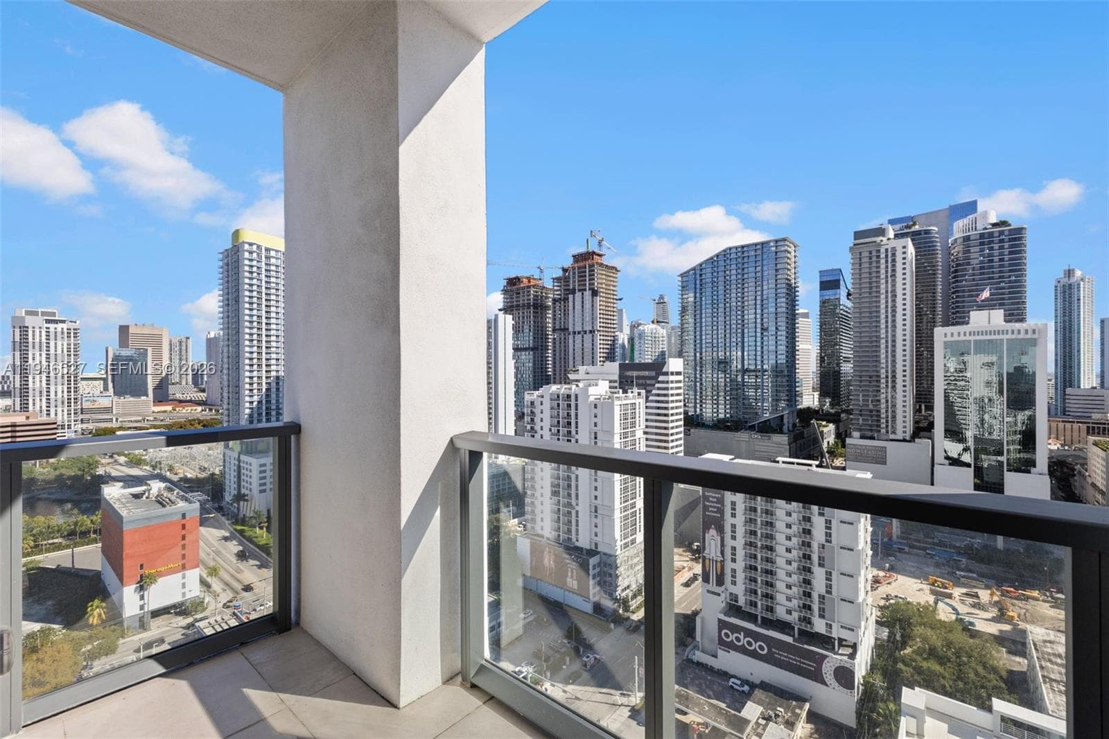 239 SW 9th St # 2304, Miami FL 33130 photo 2