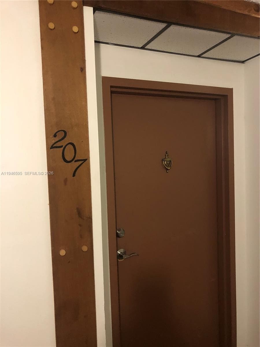 210 Lakeview Dr # 207, Weston FL 33326 photo 3