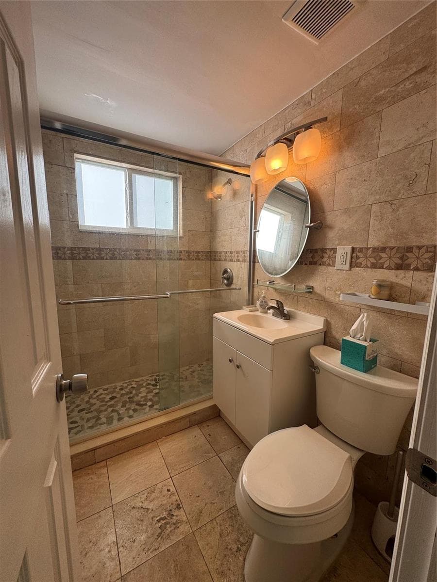 323 Monroe Street # 2, Hollywood, FL 33019 photo 5
