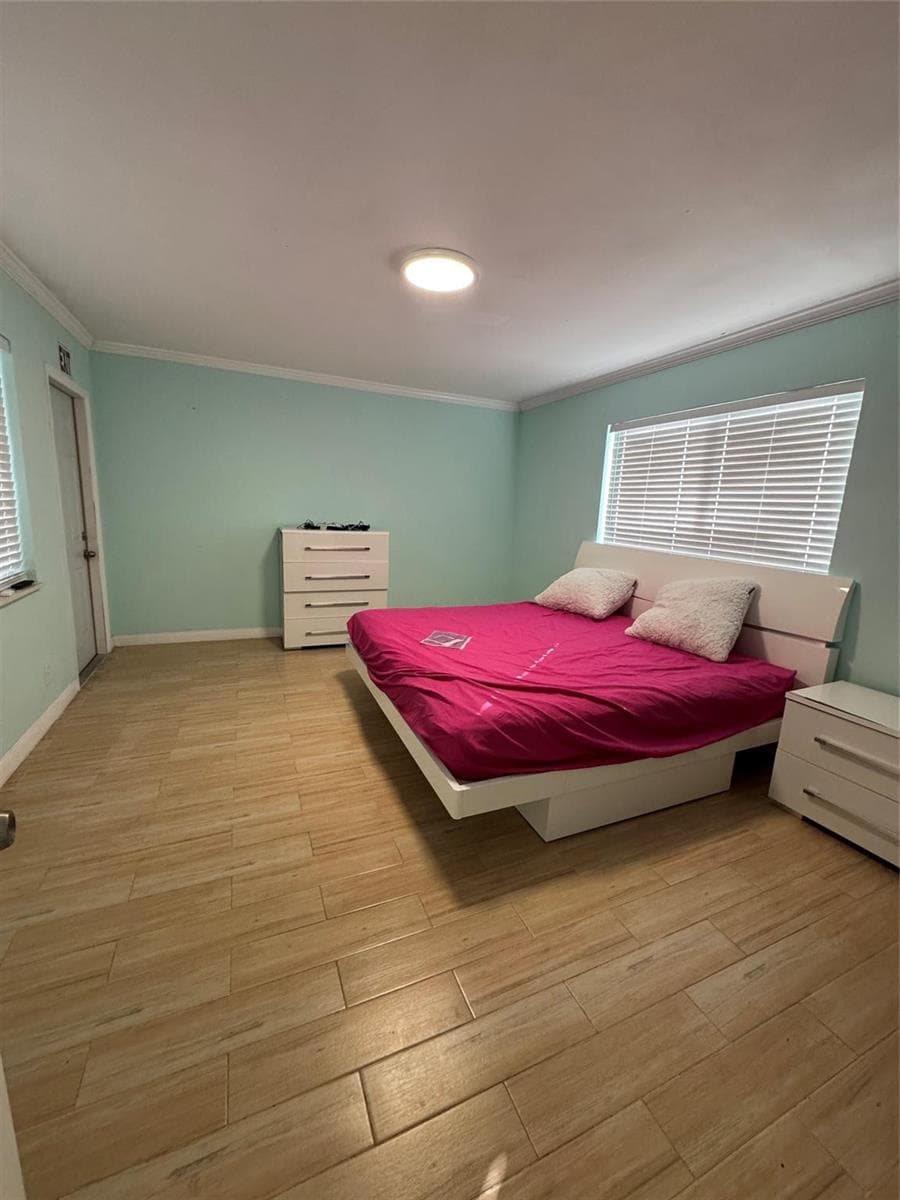 323 Monroe Street # 2, Hollywood, FL 33019 photo 4
