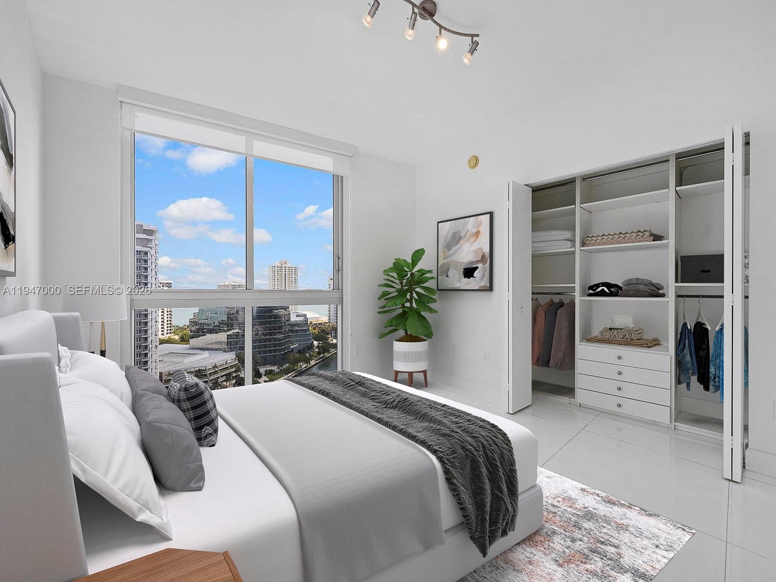 495 Brickell Ave # 1801, Miami FL 33131 photo 4