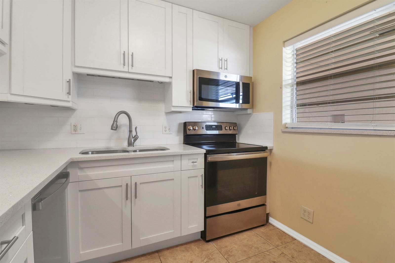 12016 Greenway Circle S # 204, Royal Palm Beach FL 33411 photo 3