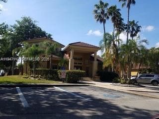 4863 Via Palm Lks # 806, West Palm Beach, FL 33417