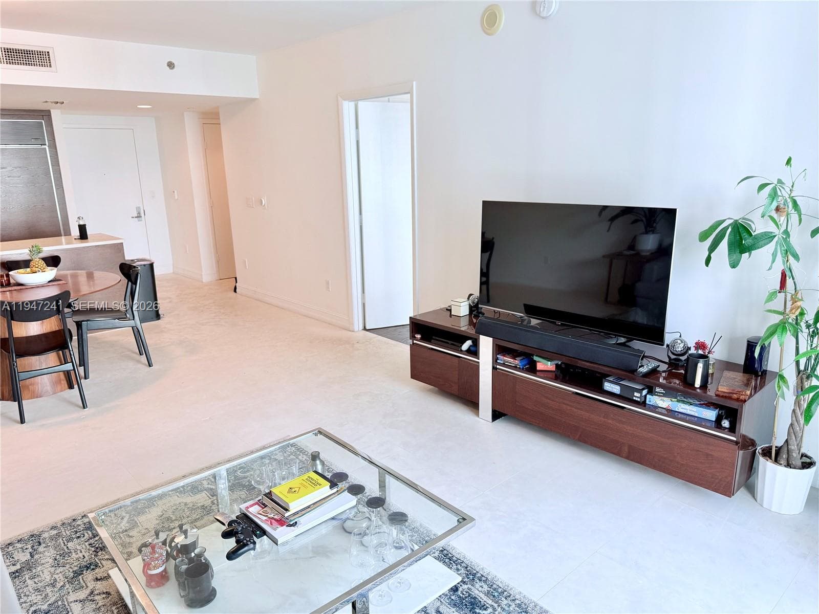 465 Brickell Ave # 2906, Miami FL 33131 photo 5