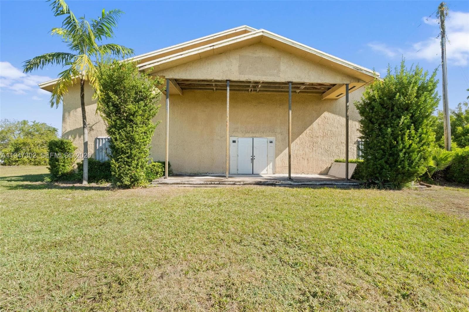 21571 SW 110th Ave, Miami FL 33189 photo 2