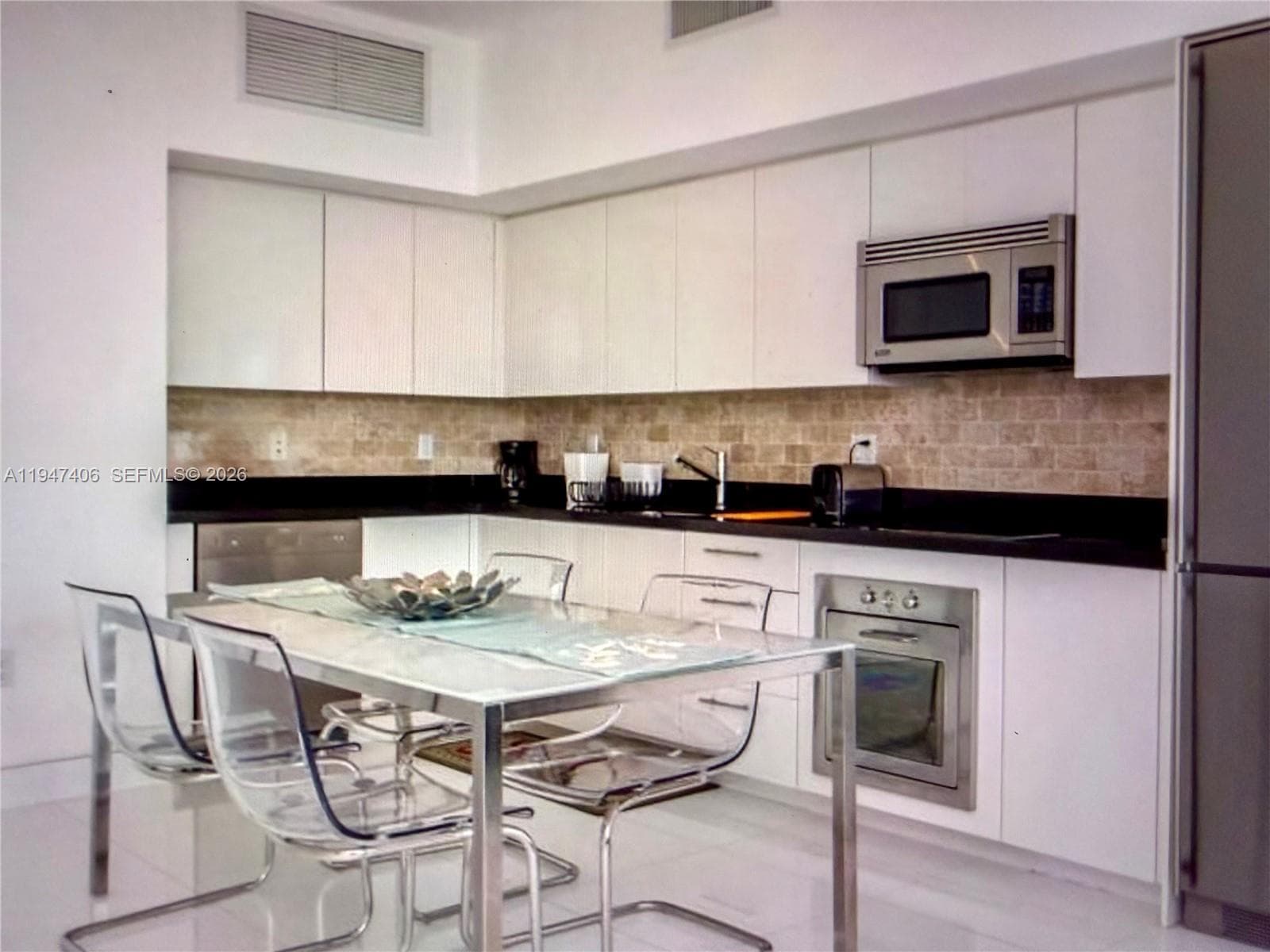 92 SW 3rd St # 4309, Miami FL 33130 photo 5