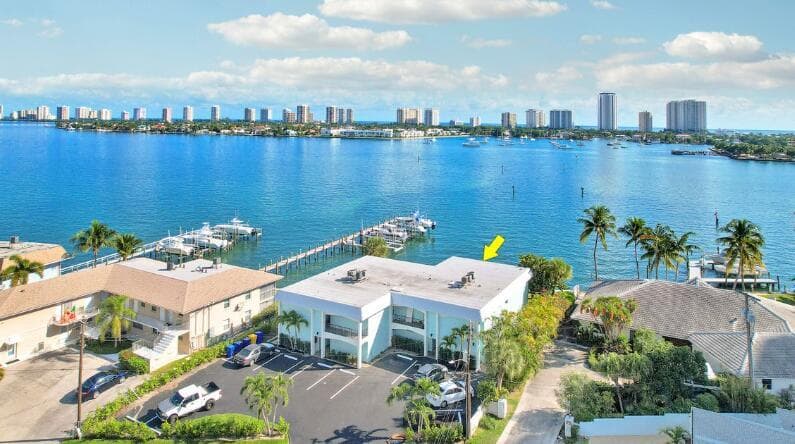 360 Wilma Circle # 7, Riviera Beach FL 33404 photo 3