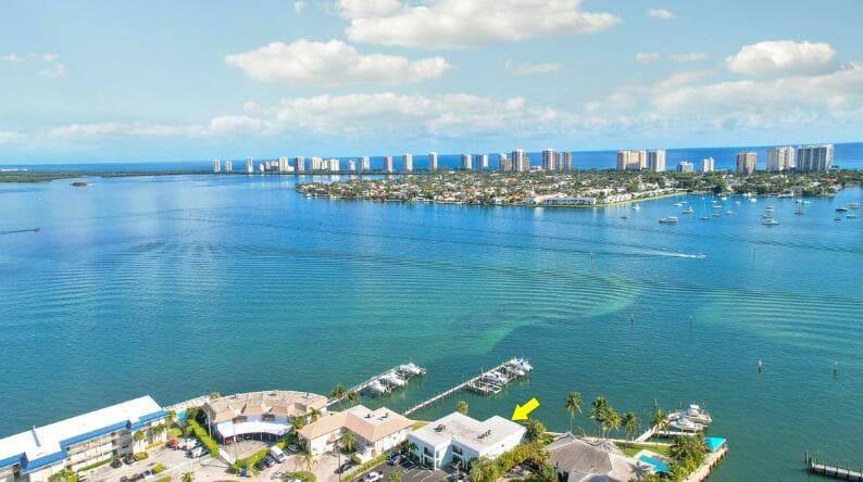 360 Wilma Circle # 7, Riviera Beach FL 33404 photo 4