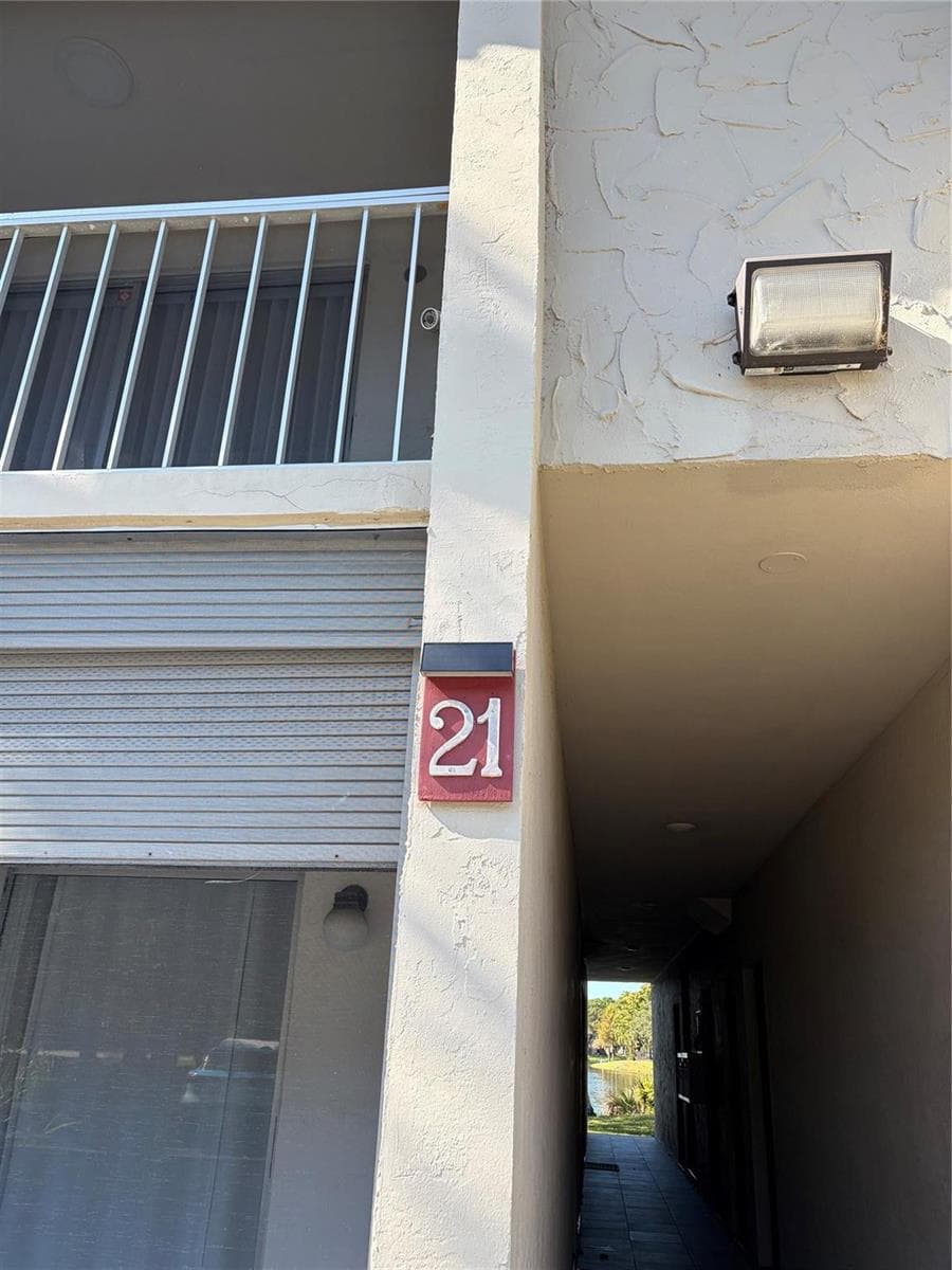 21 Jacaranda Drive # 121, Plantation FL 33324 photo 5