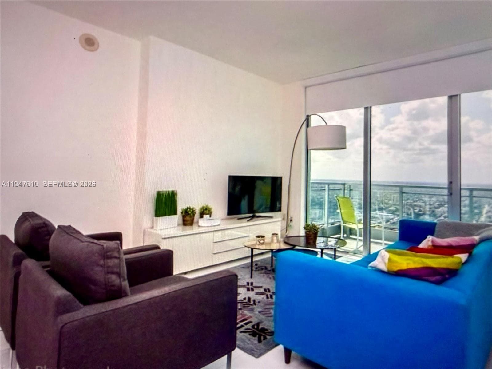 92 SW 3rd St # 4709, Miami FL 33130 photo 5