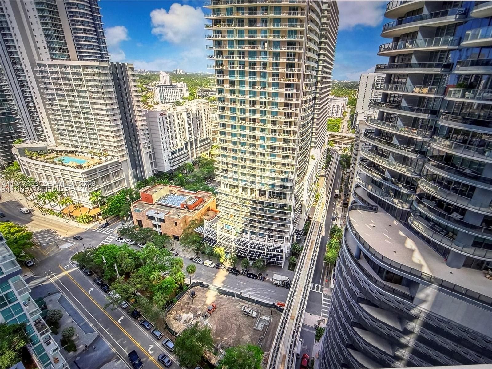 1050 Brickell Ave # 1816, Miami FL 33131 photo 3