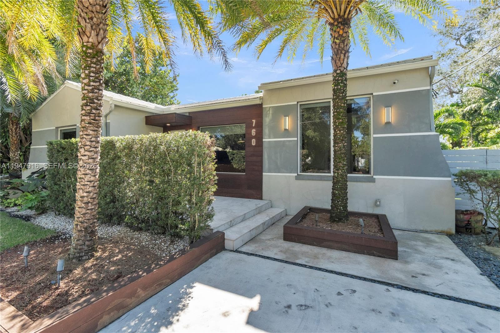 760 NE 115th St, Biscayne Park FL 33161 photo 2