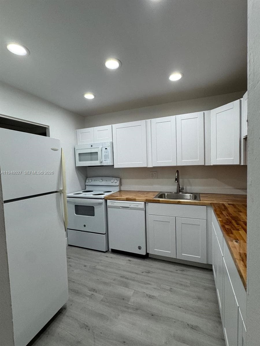 8051 S Colony Cir S # 210, Tamarac FL 33321 photo 5