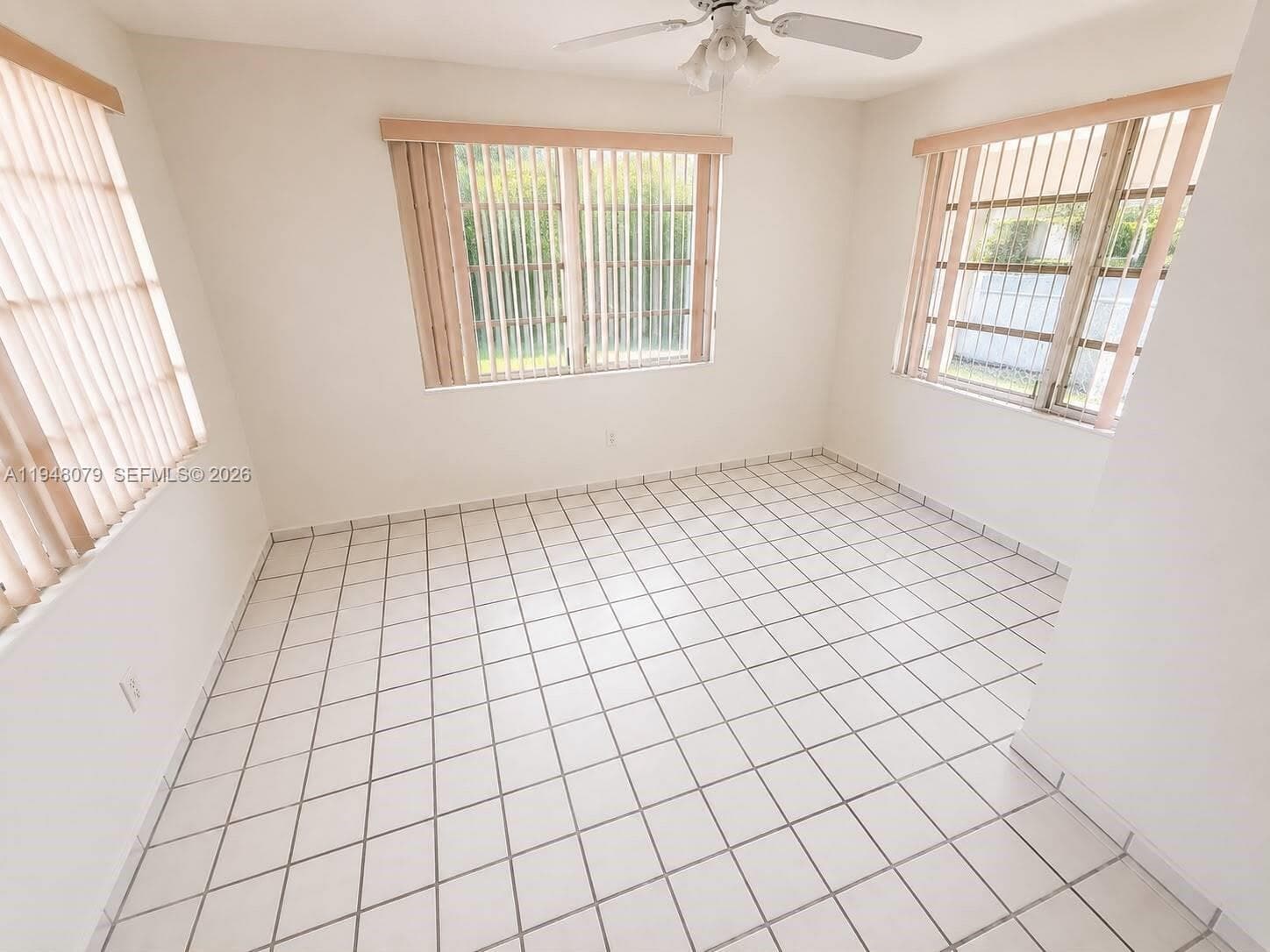 5181 NW 5th St, Miami FL 33126 photo 2
