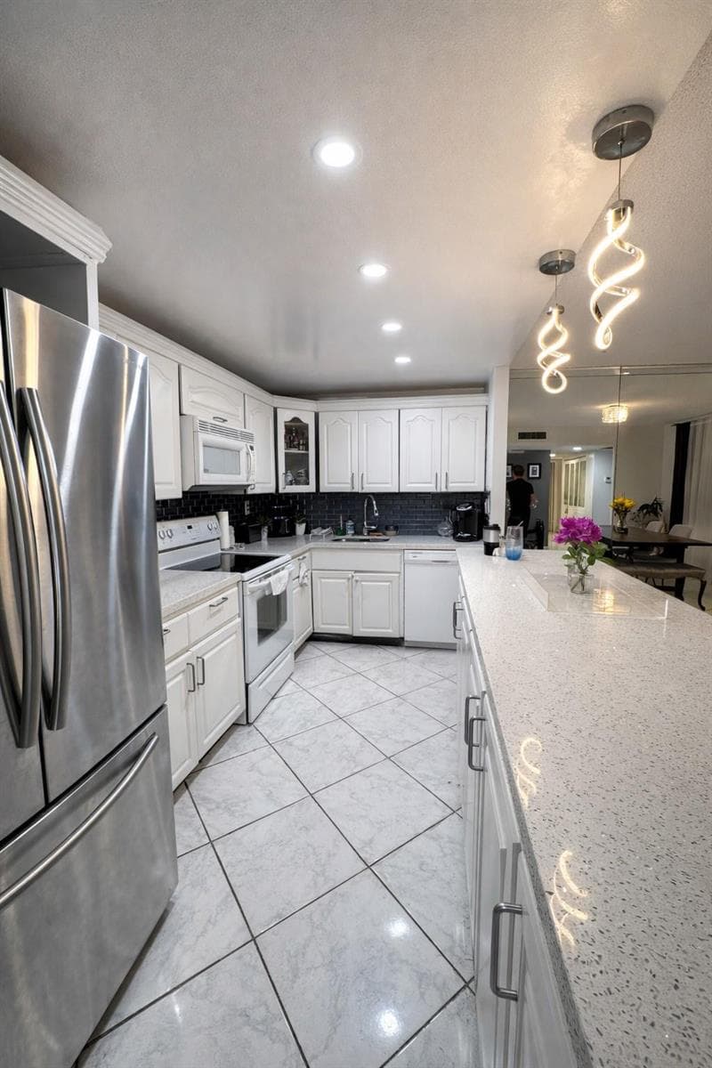 20441 NE 30th Avenue # 9, Miami FL 33180 photo 5