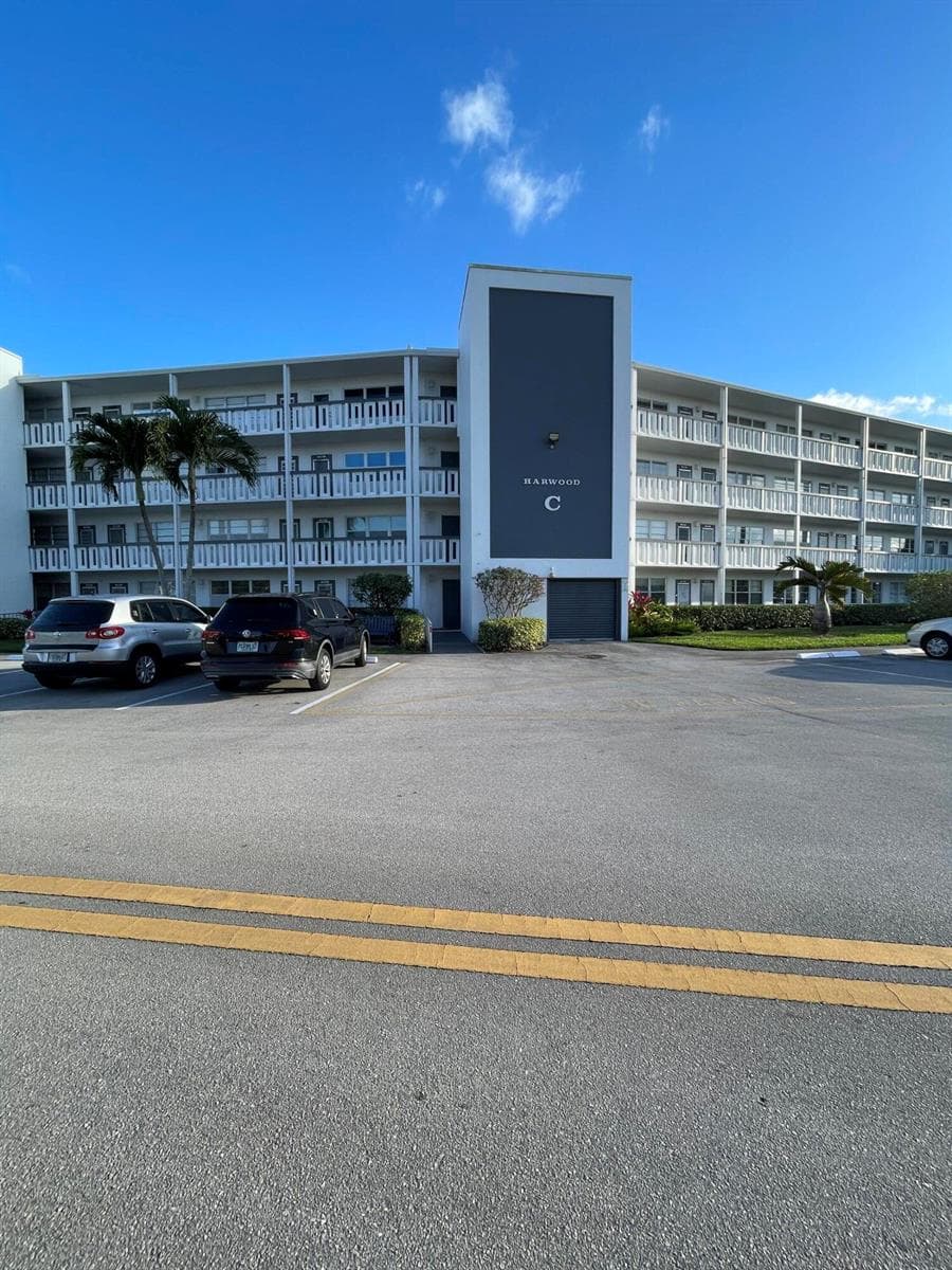 3019 Harwood C # 3019, Deerfield Beach FL 33442 photo 2