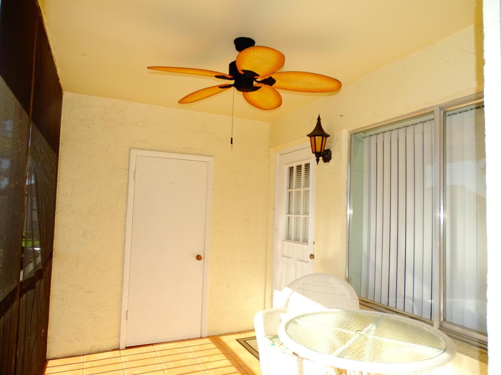 409 Pine Glen Lane # 2, FL 33463 photo 3