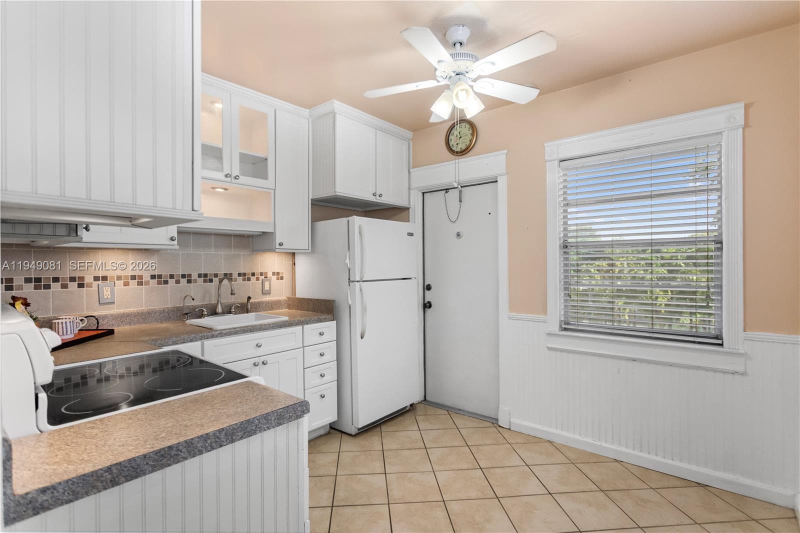 7401 Pines Blvd # 222, Pembroke Pines FL 33024 photo 3